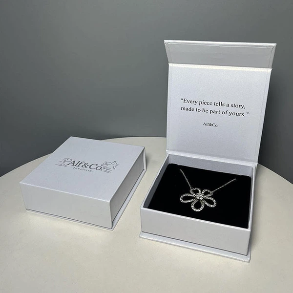 custom-silver-foil-boxes
